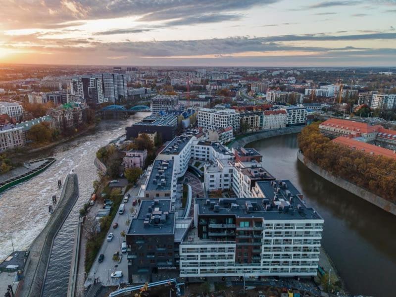 Family House Near The Market Square -Perfect For Family & Business Stays - Ksiecia Witolda Street 500 Steps To Market Square - 2 Bedrooms,2 Parking Places Wrocław Exterior foto