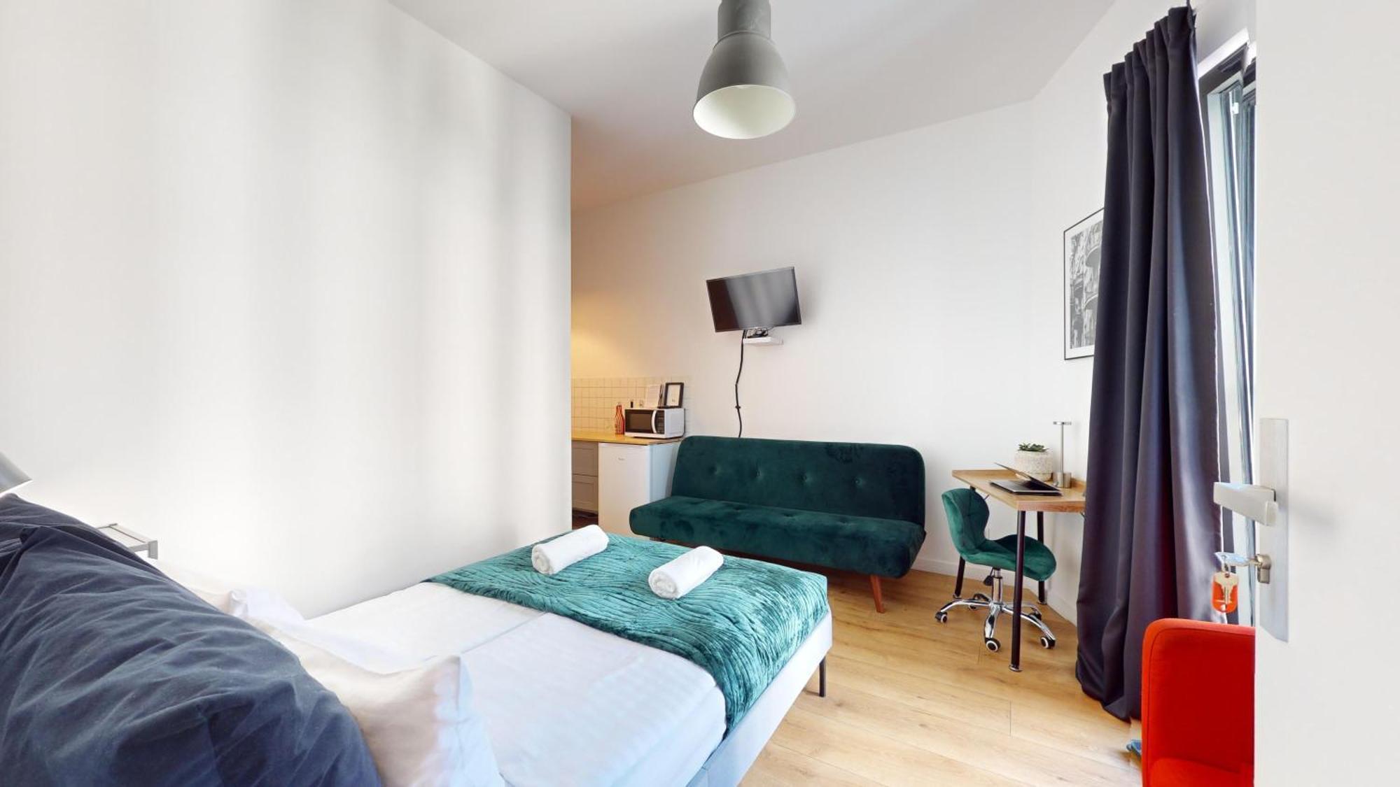 Family House Near The Market Square -Perfect For Family & Business Stays - Ksiecia Witolda Street 500 Steps To Market Square - 2 Bedrooms,2 Parking Places Wrocław Exterior foto