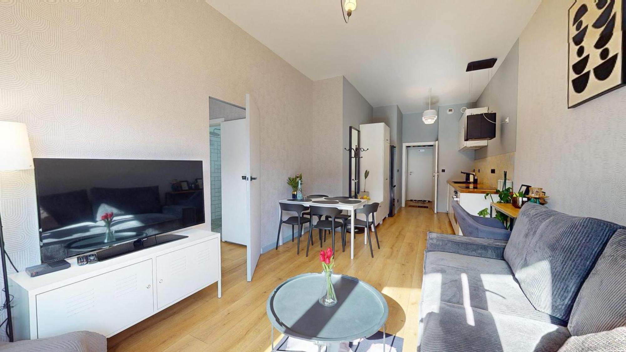 Family House Near The Market Square -Perfect For Family & Business Stays - Ksiecia Witolda Street 500 Steps To Market Square - 2 Bedrooms,2 Parking Places Wrocław Exterior foto